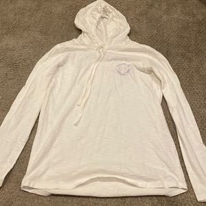 Vinyard vines long sleeve hooded. Never worn great condition.